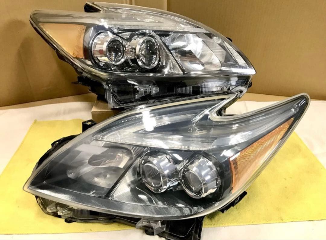 30 プリウス 後期LEDヘッドライト US ワンオフ加工 前期 zvw30