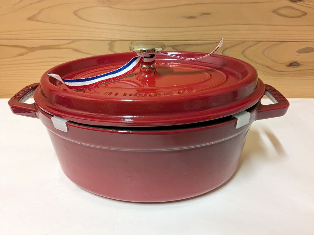 【未使用】ストウブ　Staub　ピコ ココット オーバル チェリー 23cm
