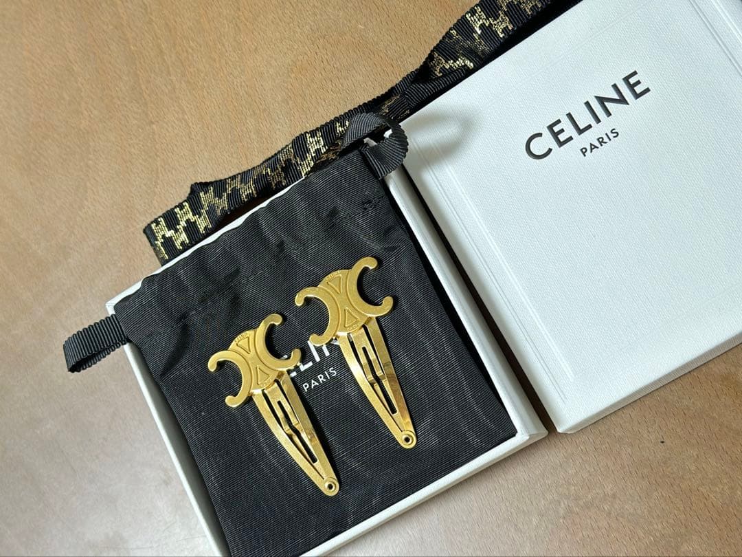 【美品】値下げ！CELINE ヘアクリップ 2つセット / ゴールド