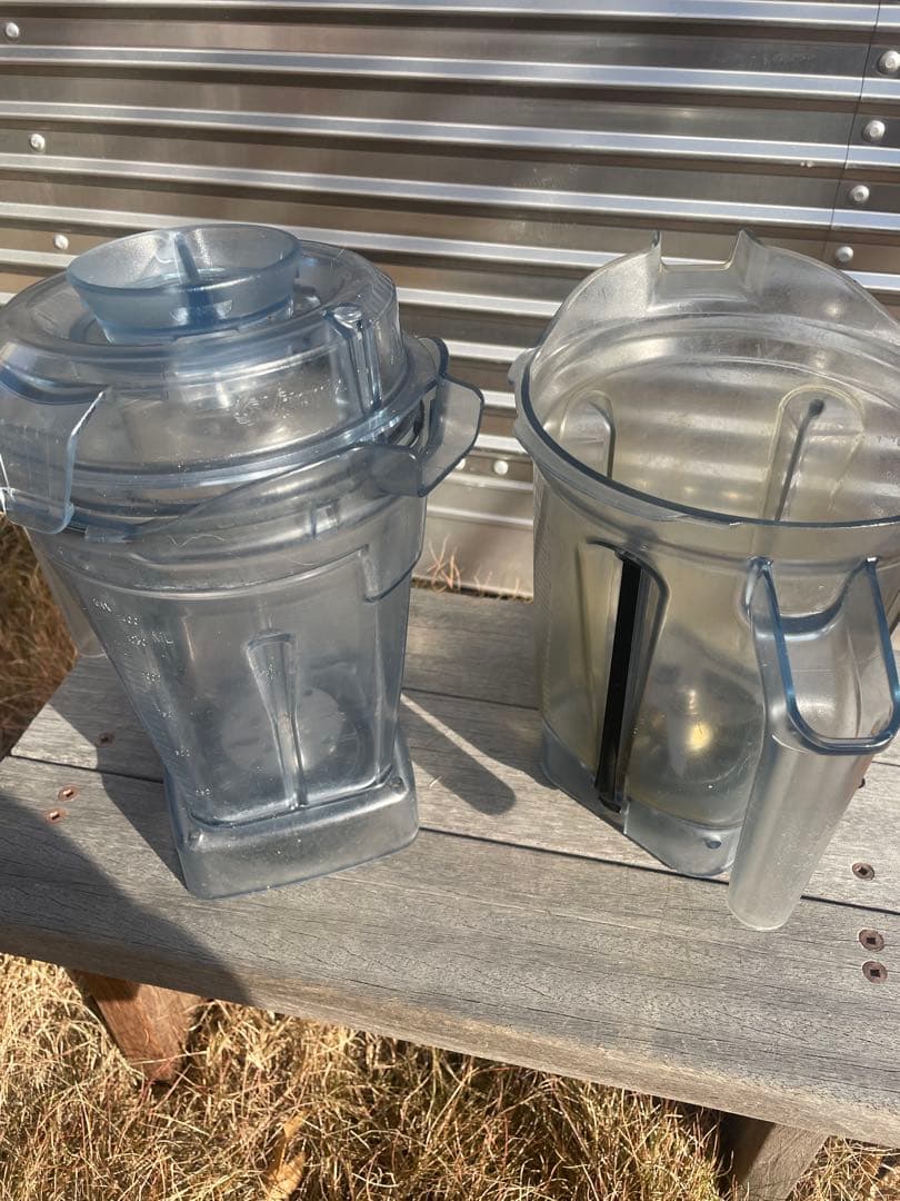 中古　Vitamix 赤 ブレンダー 10段階速度設定