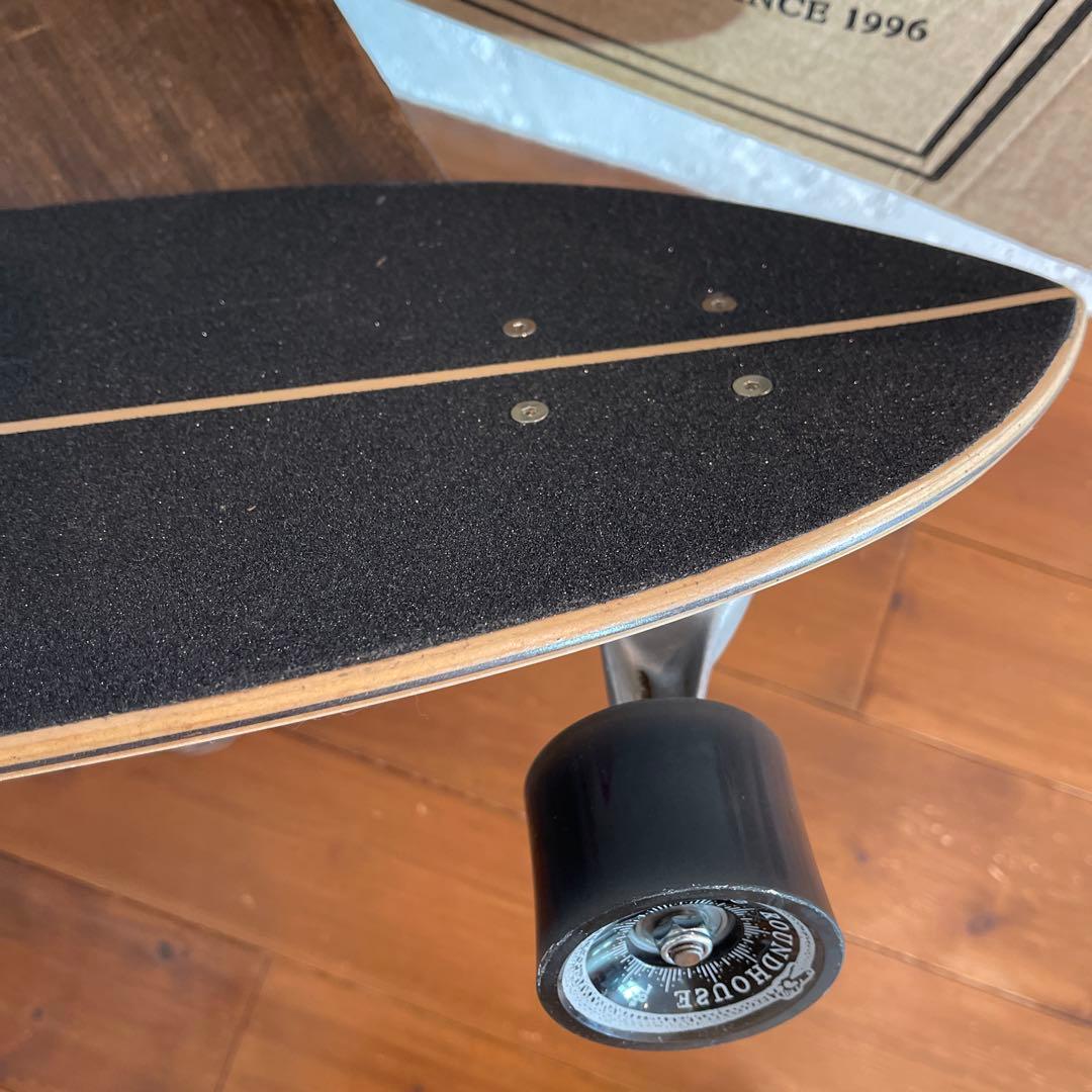 カーヴァー　carver スケートボード