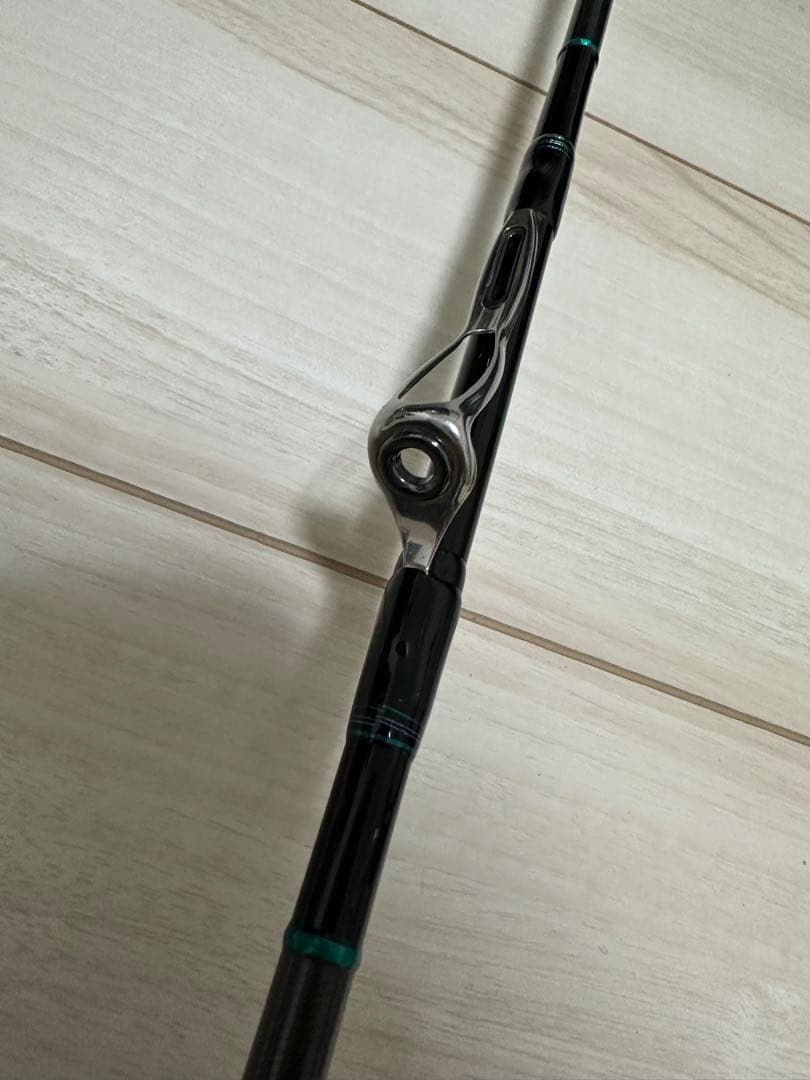 正午まで限定価格　エメラルダス　EX 89L-HD　DAIWA　ダイワ　エギング