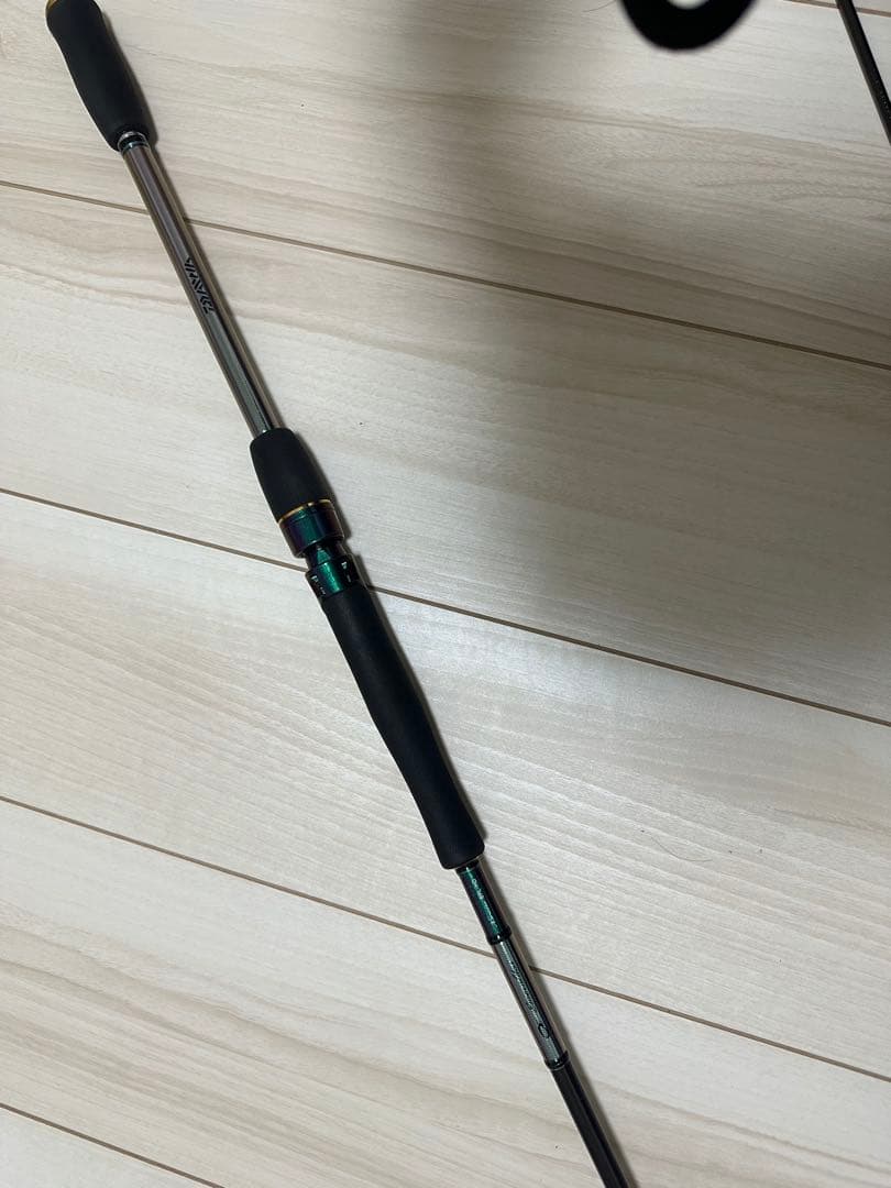 正午まで限定価格　エメラルダス　EX 89L-HD　DAIWA　ダイワ　エギング