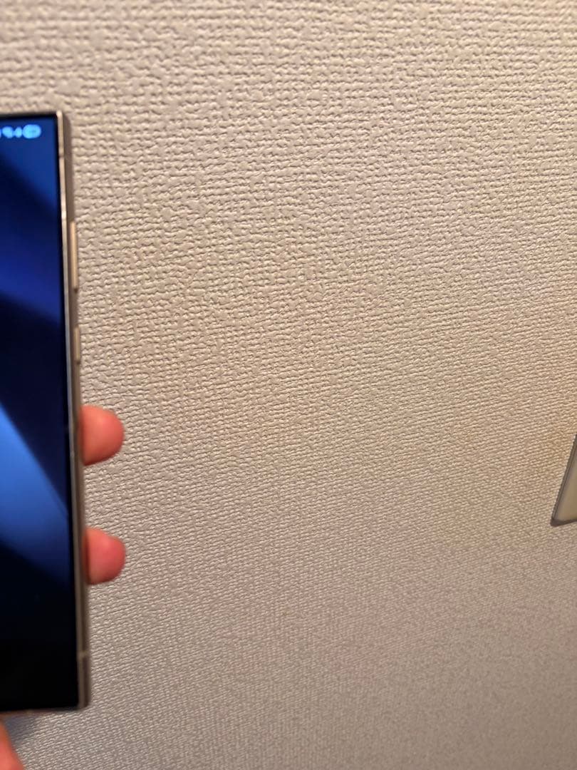 Samsung Galaxy S24 Titanium Ultra シルバー