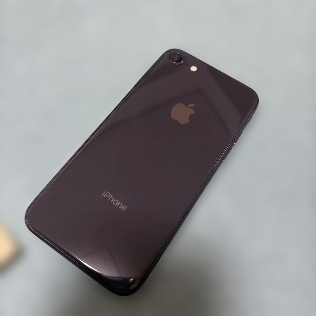 Apple iPhone8 256GB グレー