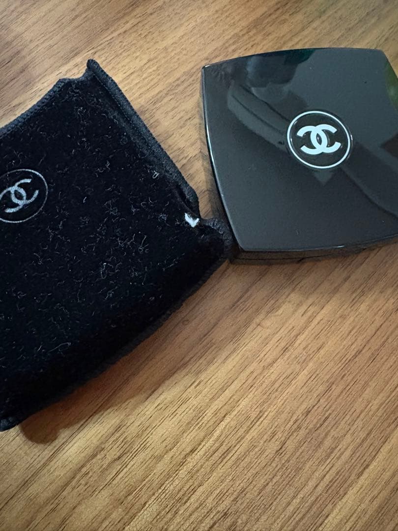 レキャトルオンブル / 388 エクレドゥニュイ アイシャドウパレット　ケース付