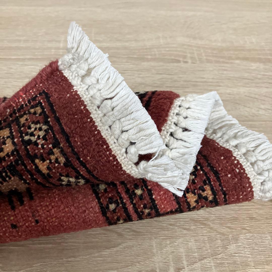 ラグ手織り絨毯　ミニラグ　ヴィンテージ ラグ　トライバルラグ32cmx63cm