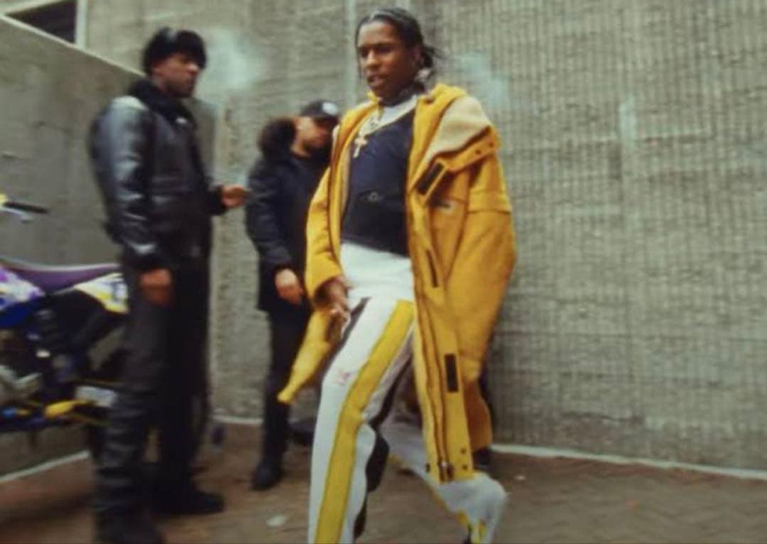 NAPA by MARTINE ROSE 菅田将暉着用