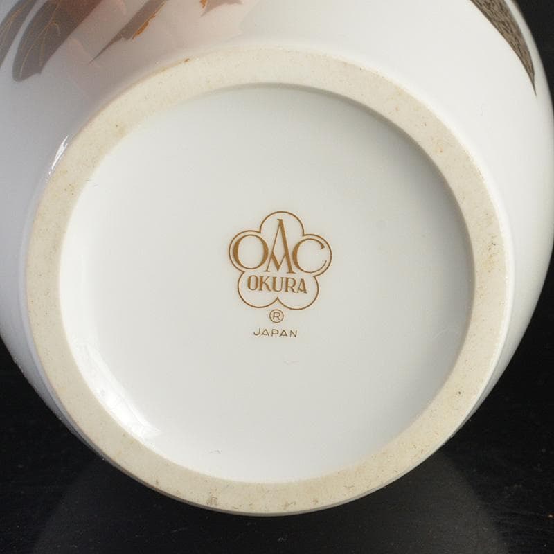 大倉陶園　OKURA　金蝕薔薇文　花瓶　N　6265