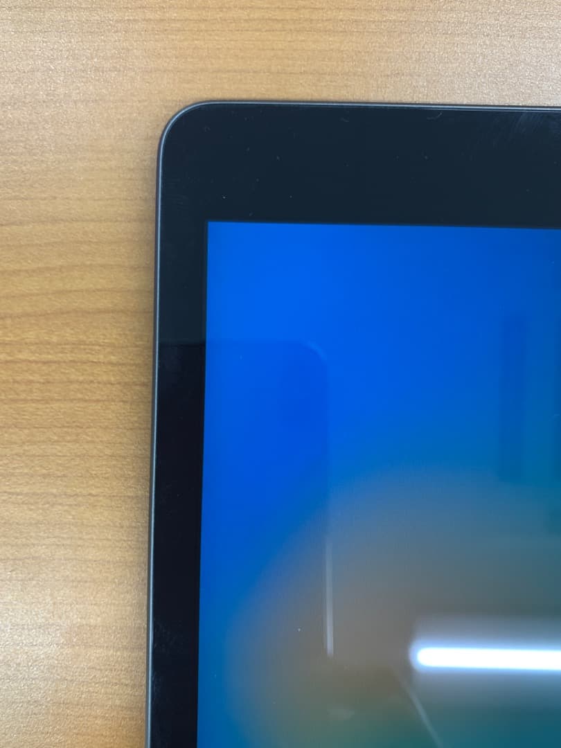 動作確認済 iPad 第7世代 32GB ID C1233