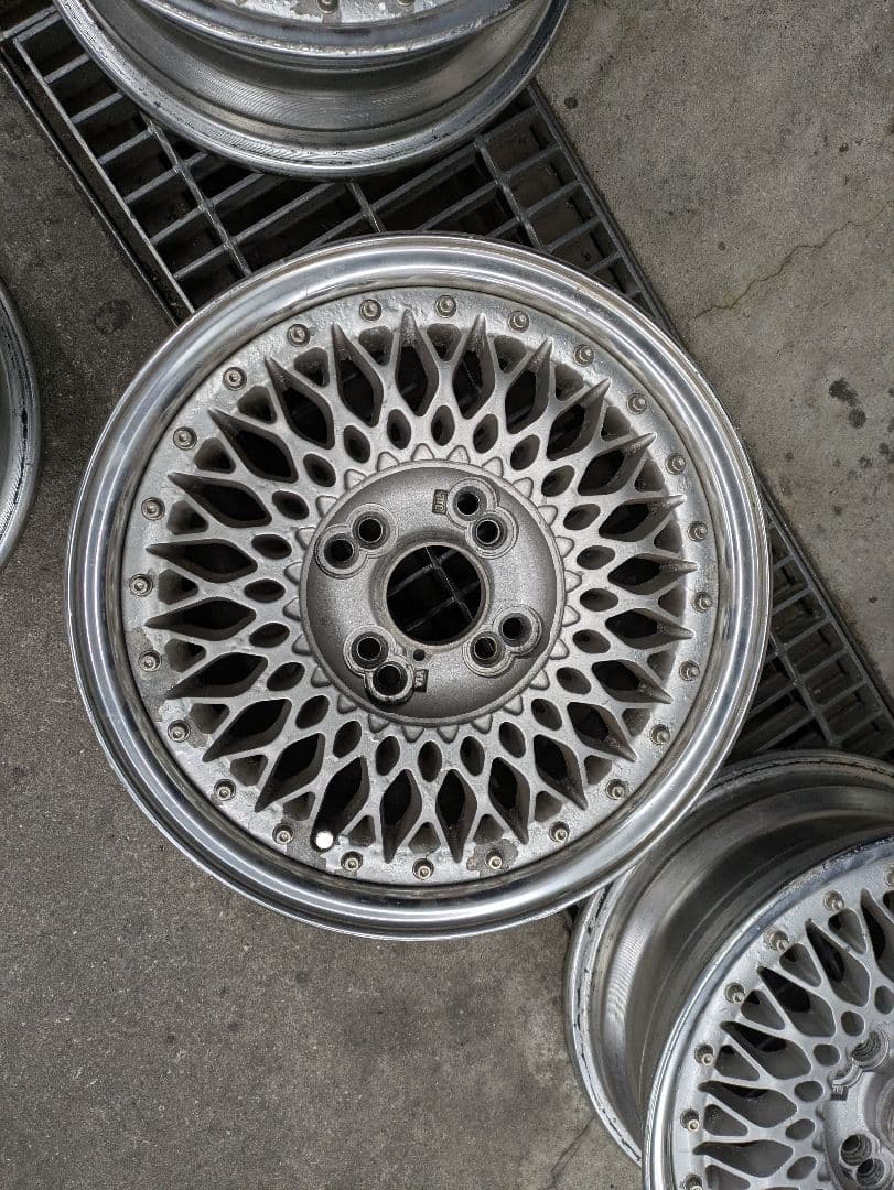 14インチ 6J +38 PCD100　メッシュホイール