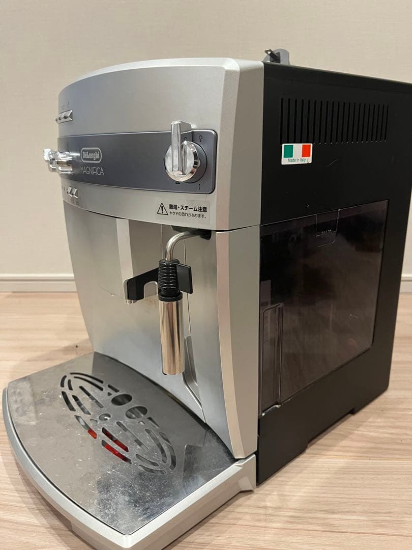 最終値下げ デロンギ コーヒーメーカー マグニフィカ 　ESAM03110S