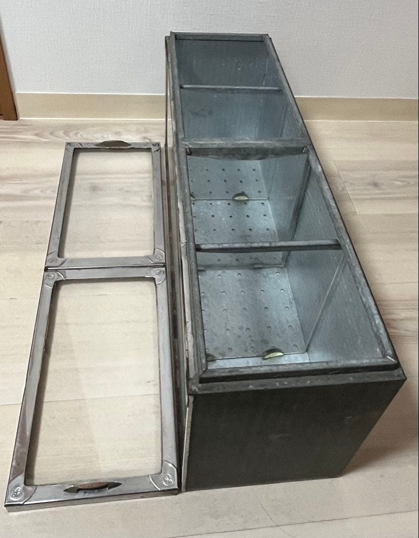 昭和レトロ　駄菓子ケース　ブリキ製ガラスケース　ディスプレイ