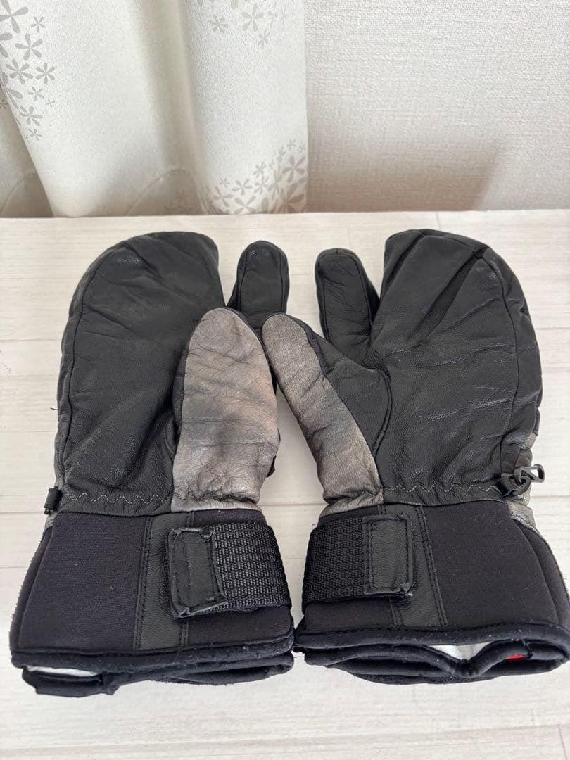 Hestra 3フィンガーグローブ