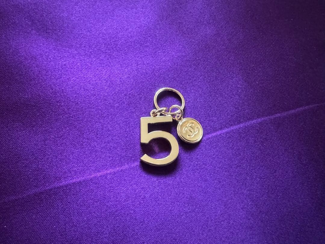 シャネル ダブルCロゴ ヴィンテージブローチ シルバー