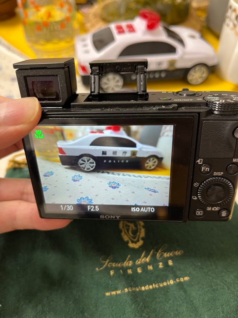 美品　RX100V DSC-RX100M5A コンパクトデジタルカメラ　4K