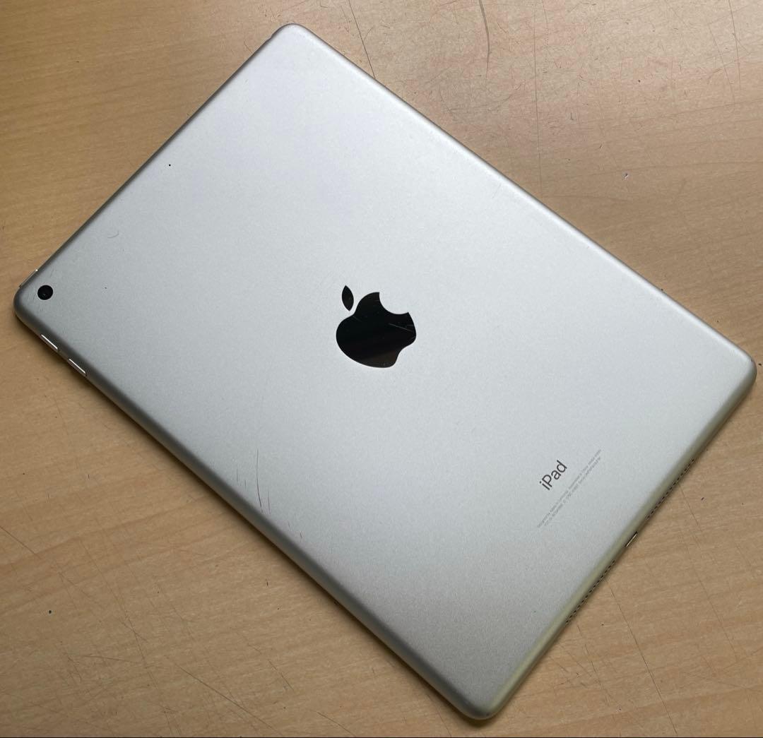 iPad 第6世代　A1893　Wi-Fiモデル　シルバー　32GB 美品　#2