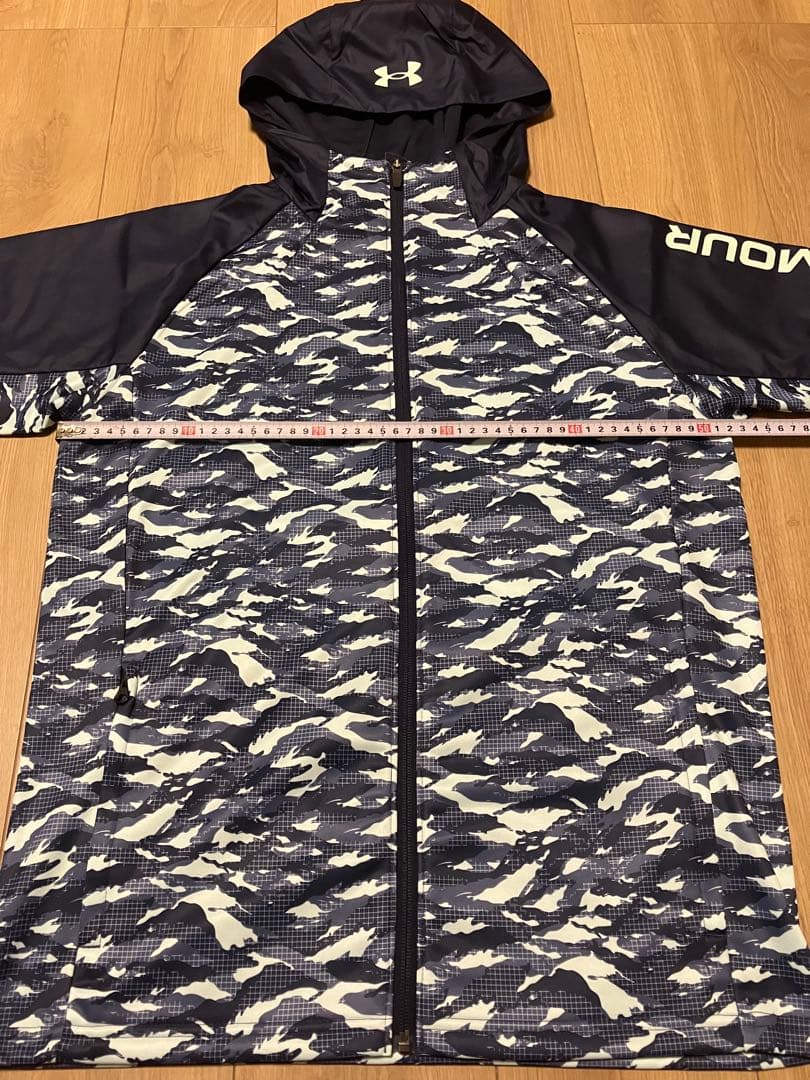 新品 未使用 MD アンダーアーマー コールドギア ストーム ウィンドブレーカー