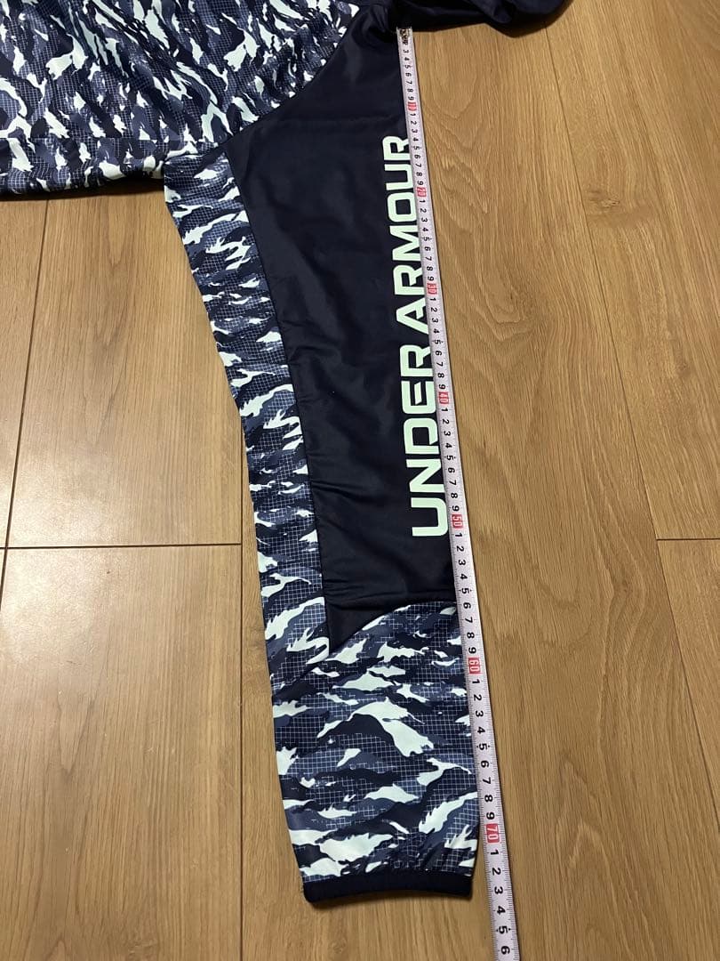 新品 未使用 MD アンダーアーマー コールドギア ストーム ウィンドブレーカー