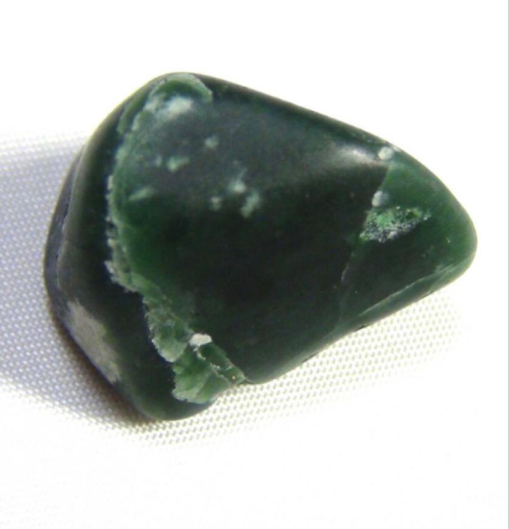 金山谷　極上ろうかん糸魚川翡翠　原石　糸魚川ひすい　コン沢　国産鉱物　水石　根付