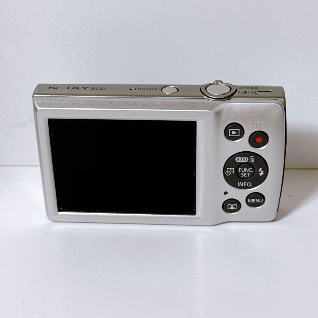 【美品】Canon キャノン コンパクトデジタルカメラ IXY 200 シルバー