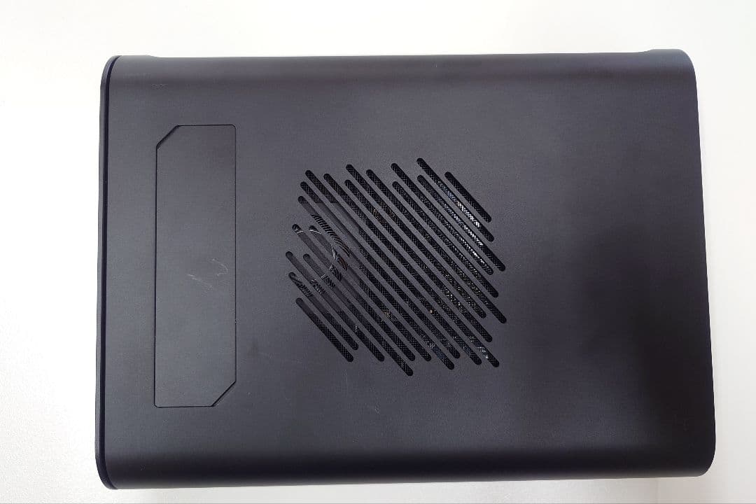 ONEXGPU2 eGPU（AMD Radeon RX 7800M/12GB ）