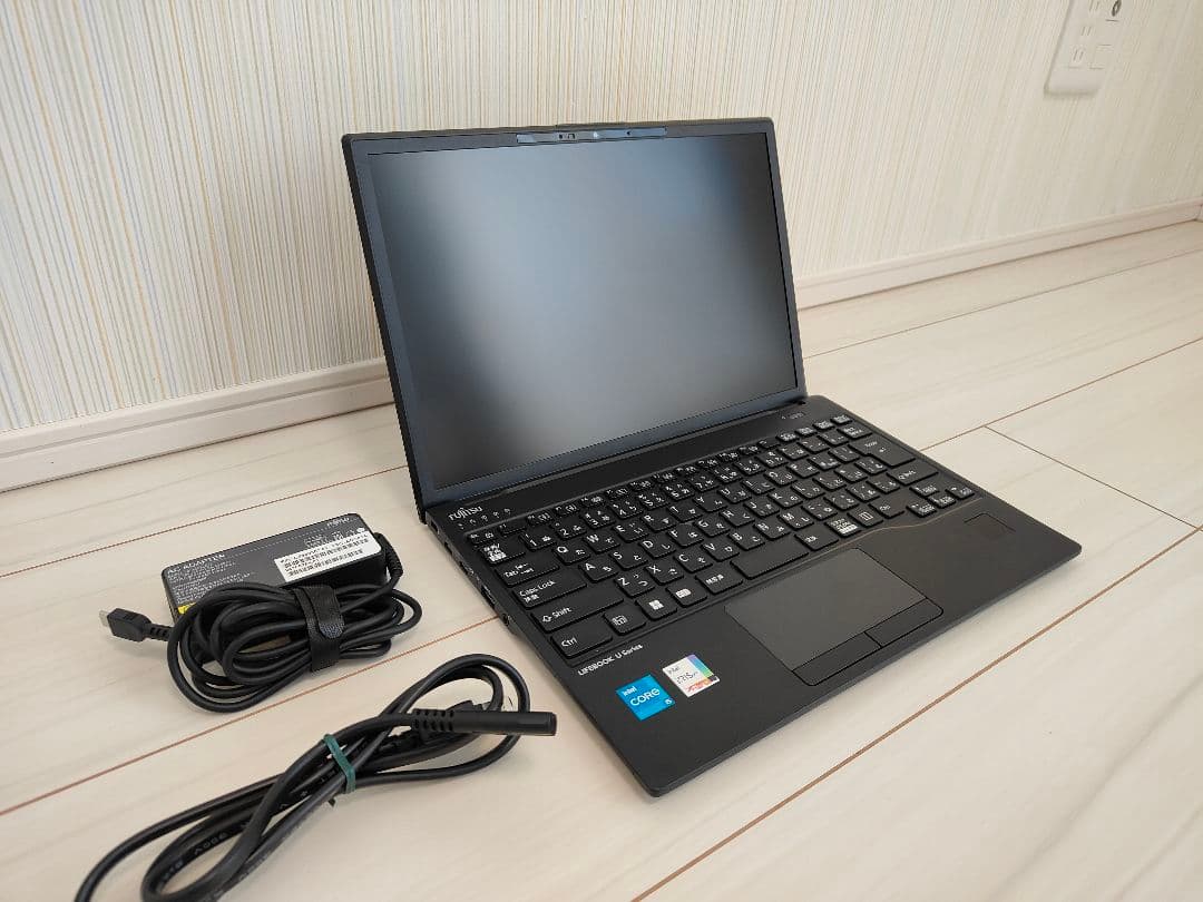 2024年製PC 第13世代i5 SSD512GB Webカメラ