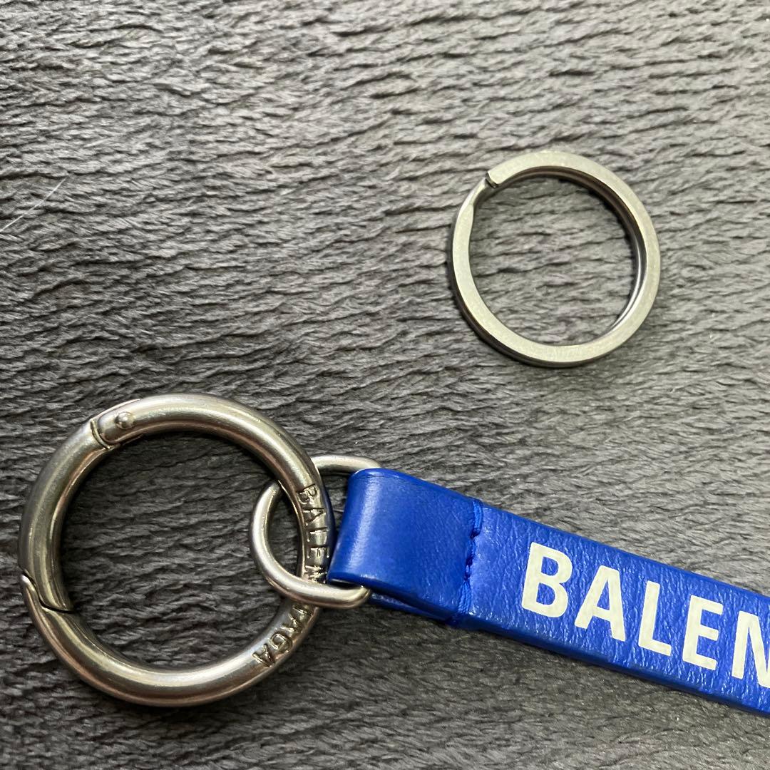 バレンシアガ　ストラップ　キーホルダー　キーリング　青