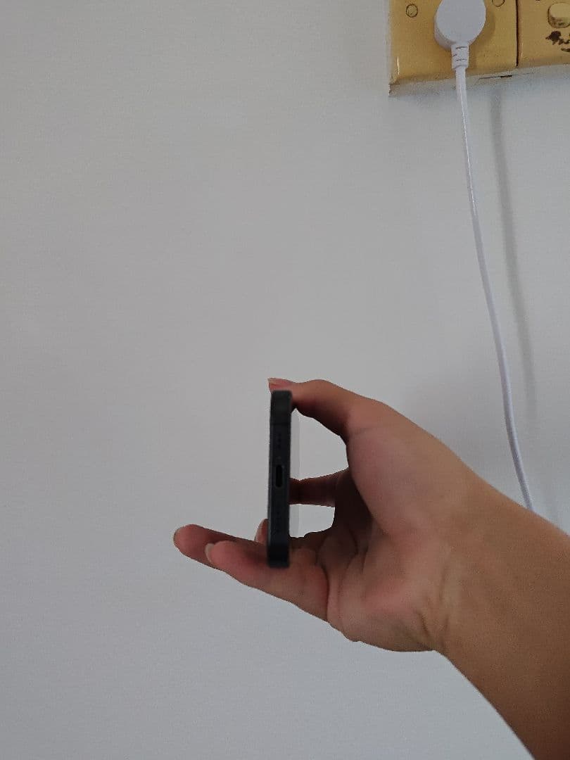 Apple iPhone 15 Pro 本体 256gb ブラック