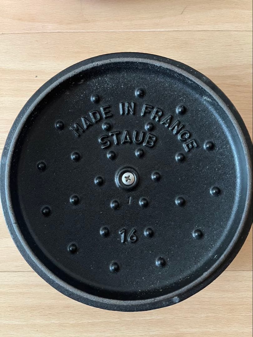 【美品】旧型レアSTAUB(ストウブ) 16 鍋　ル・クルーゼ好きな方も