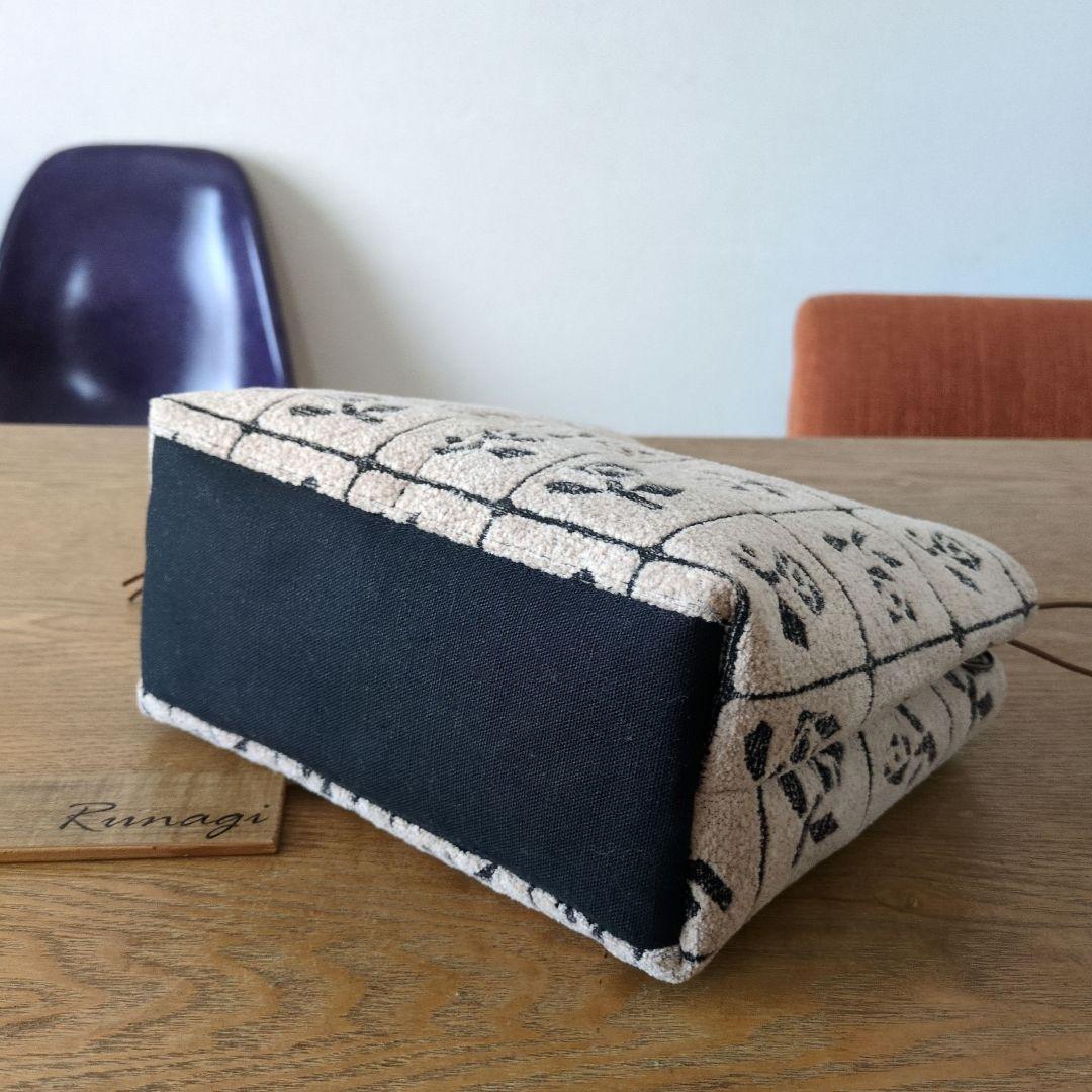 【1551】あおりポケットの巾着バッグ＊ミナペルホネン