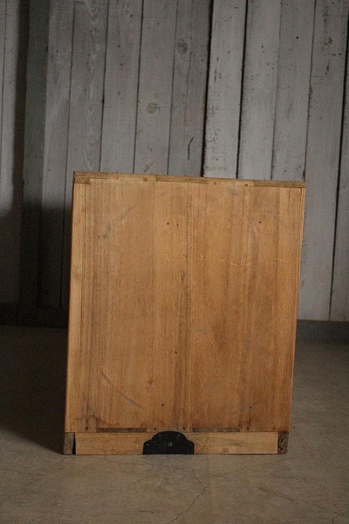 古い木製の引き出し3段　チェスト　タンス
