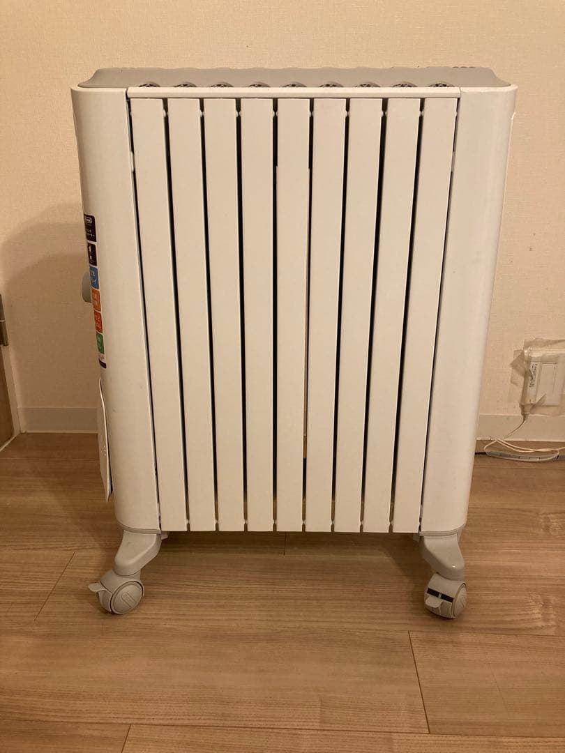 DeLonghi オイルヒーター ホワイト RHJ75V0915-GY