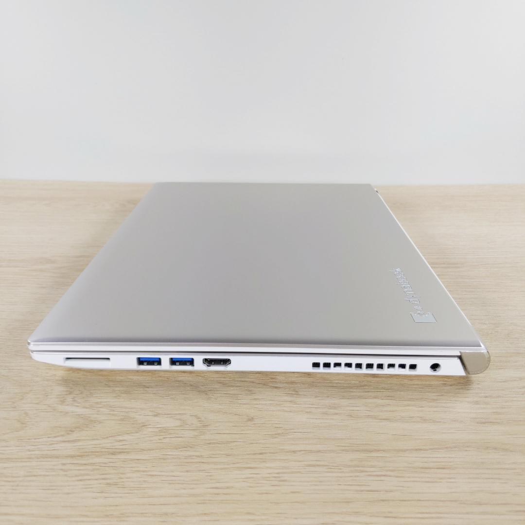 超美品！ 第8世代i3☆SSD512GB☆Win11 ノートパソコン カメラ付き