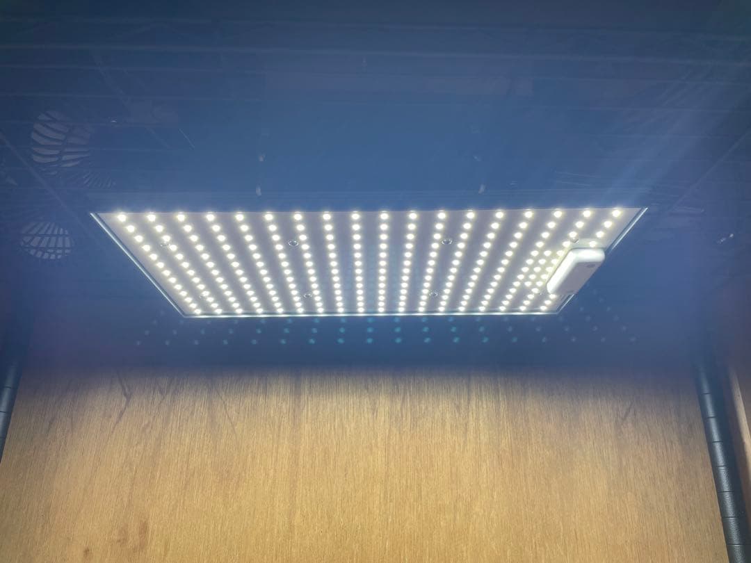 HeliosGreen LED PRO HGP-101 植物育成ライト　パネル型