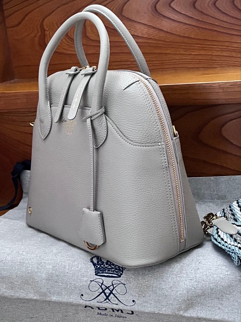 【新品同様美品】ADMJ 牛革シュリンク ラウンドボストンバッグ