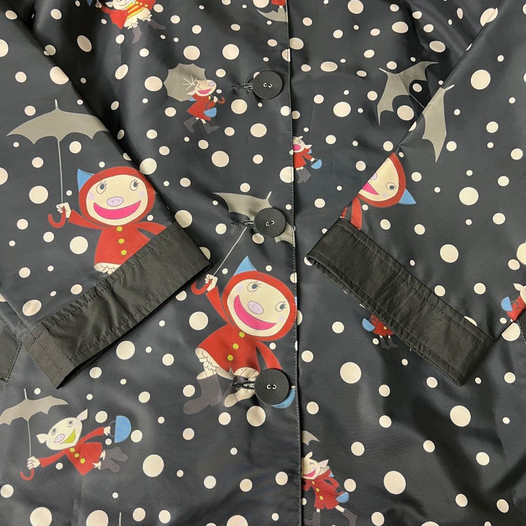 美品✨アルベロベロ　レインコート　ブラック　ぶたさん　総柄　刺繍