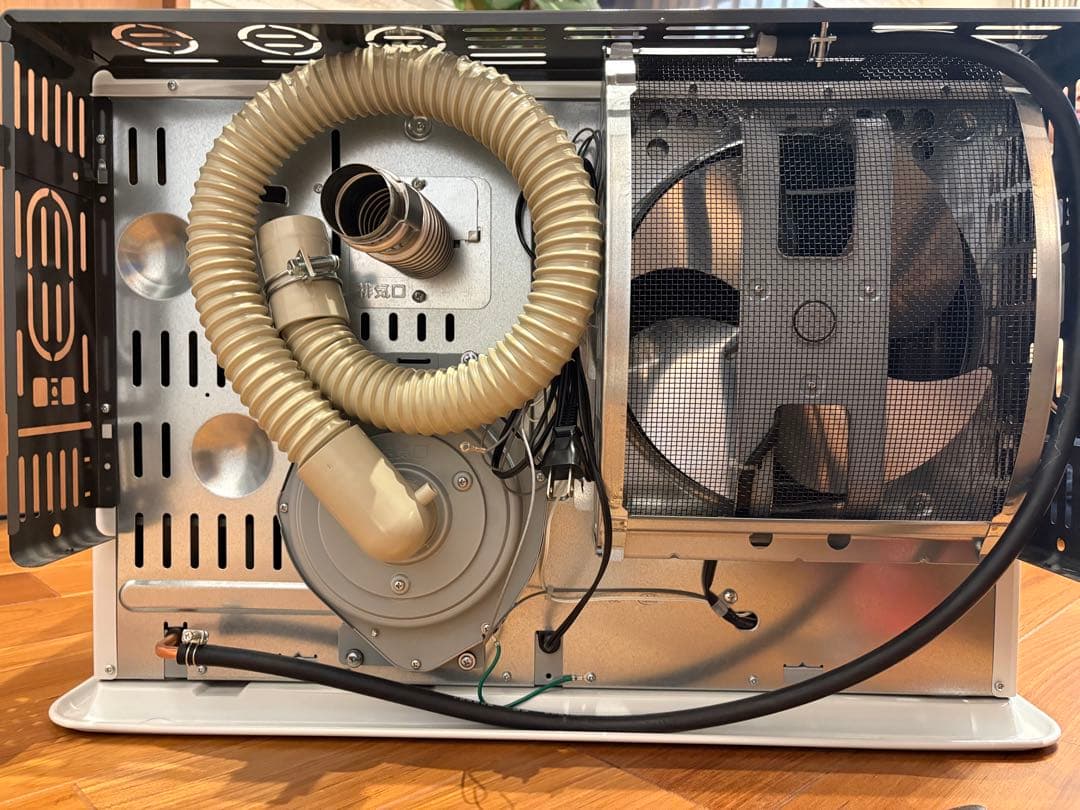 2023年式　ff式ファンヒーター FF-WG40SH CORONA