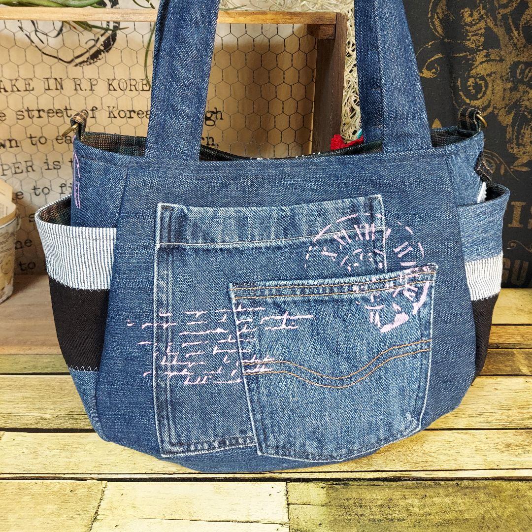 刺繍デニムバック　No.649　デニムリメイク　チューリップバック　丸いバック