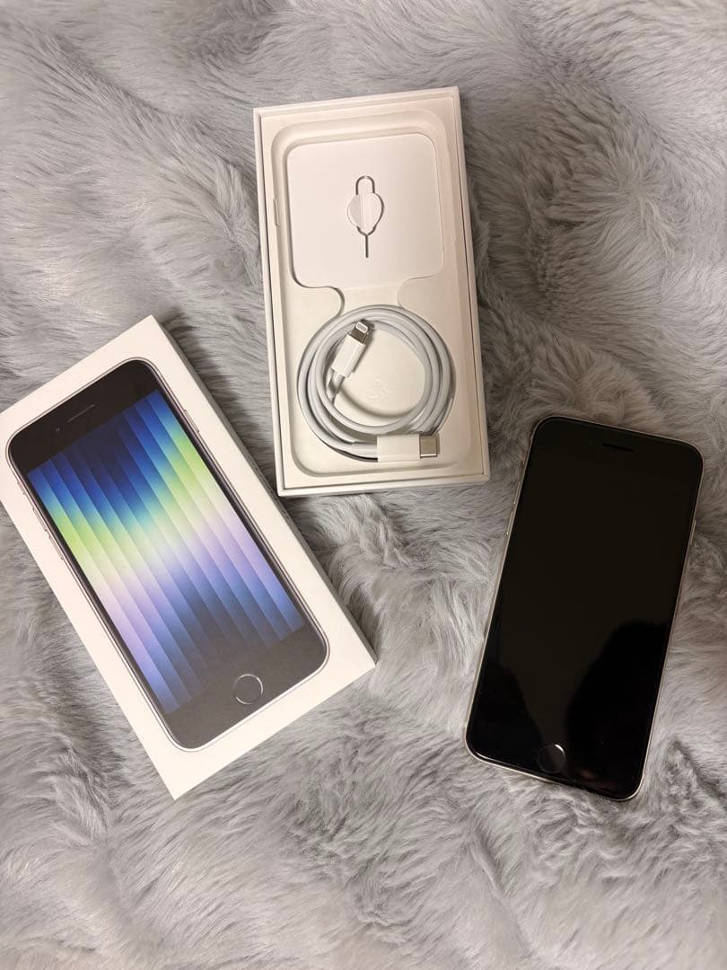 値下げしました！【バッテリー容量91%】iPhoneSE 第三世代 64GB