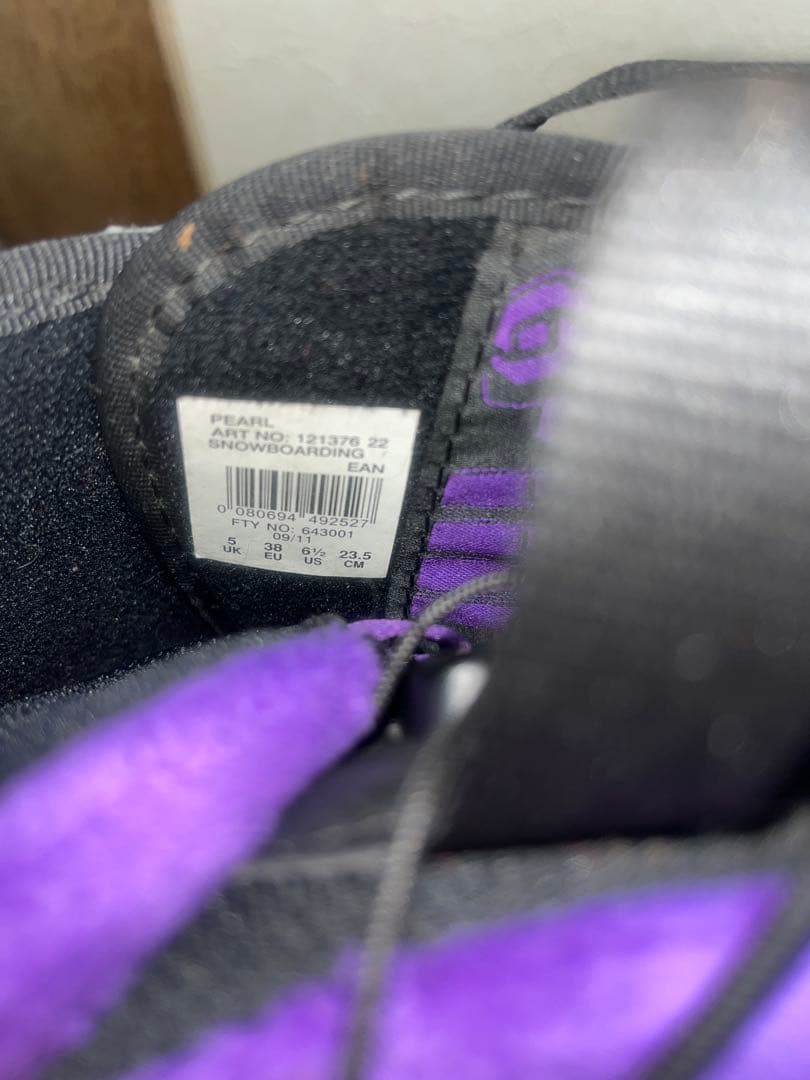 軽量！フィット感抜群！サロモン　PEARL 23.5cm