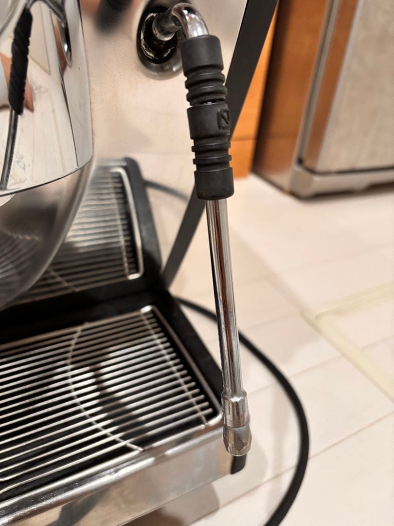 SIMONELLI MUSICAエスプレッソマシン