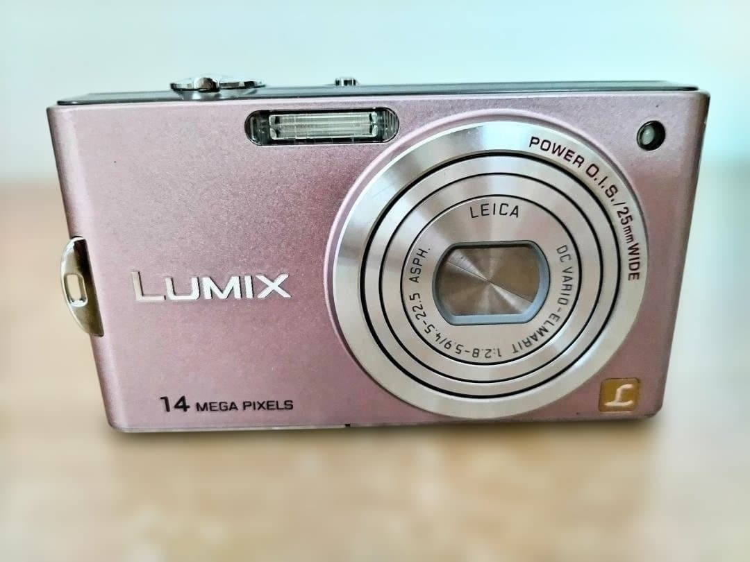 Panasonic LUMIX デジカメ　DMC-FX66　ピンク