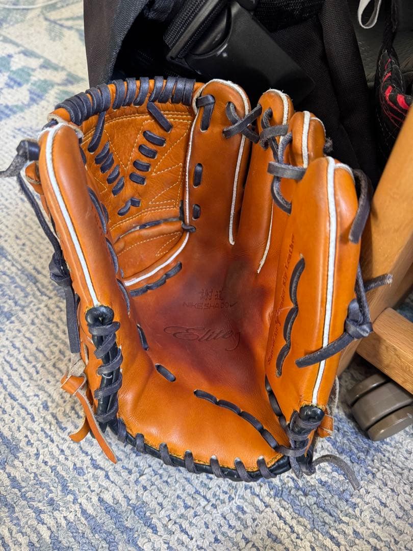 激レア！NIKE 硬式用グローブ ライナーバック