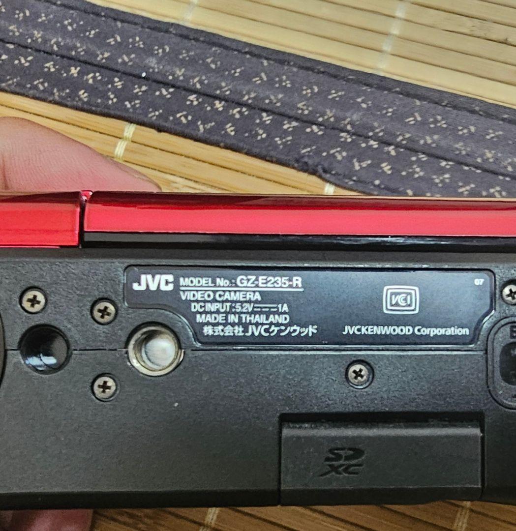 JVC Everio FULL HD GZ-E235-R ビデオカメラ 本体