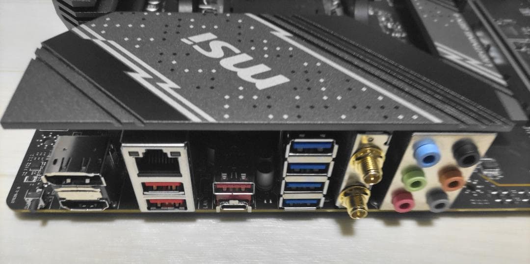 MSI B650 GAMING PLUS WIFI マザーボード