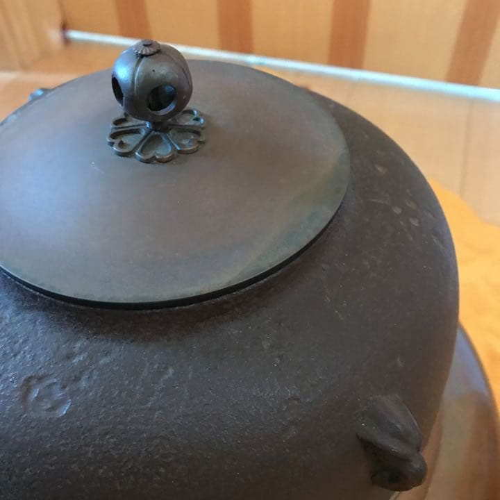 茶道具　　鬼面風炉釜唐銅