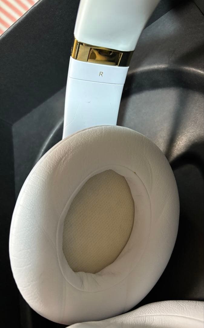 Beats Studio3 ワイヤレスヘッドフォン ホワイト