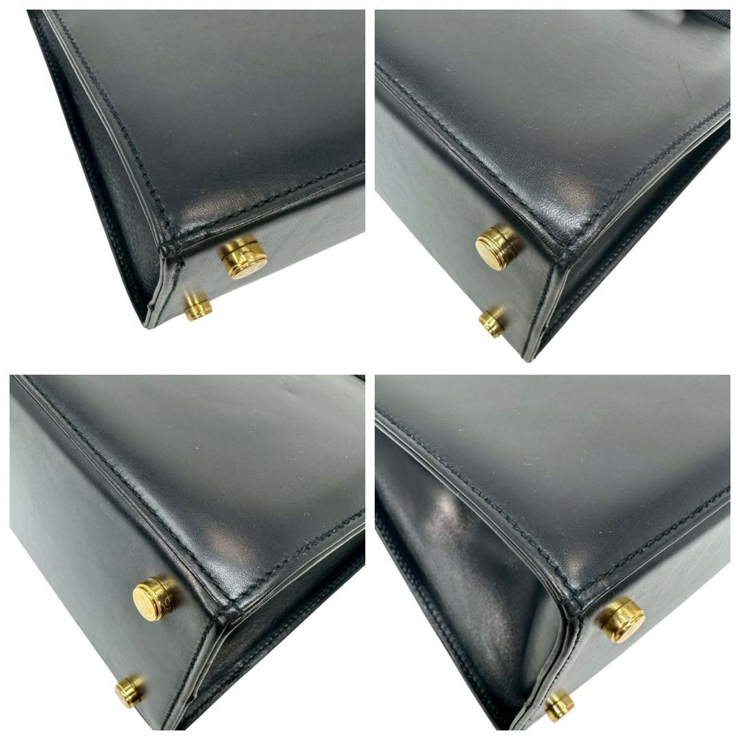 サルヴァトーレフェラガモ レザー Wホック ヴァラリボン ハンドバッグ