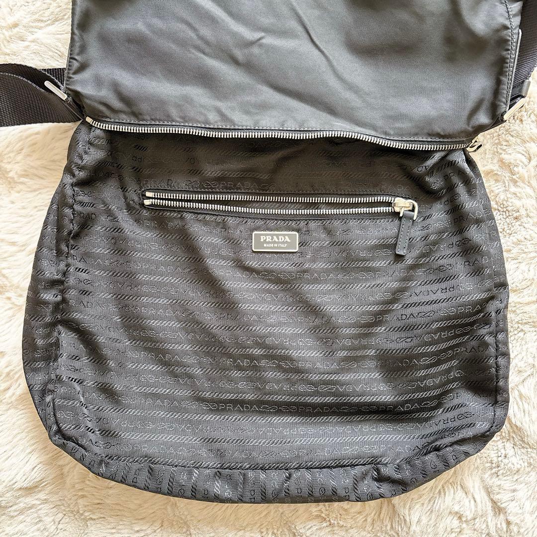 PRADA プラダ ショルダーバッグ ナイロン 黒